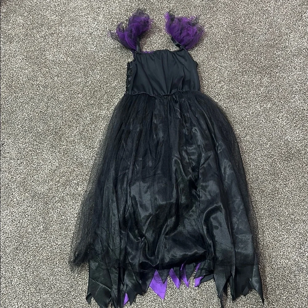 Witch costume Enchanting Purple and Black Kids Costume size 6/8